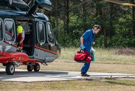  ФОТО и ВИДЕО: пострадавших в ДТП будет перевозить вертолет
