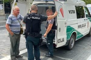 Инцидент на искусственном пляже в столице Литвы: вылили фекалии, стоит невыносимый смрад