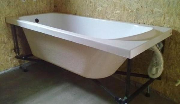 Ванна сталь Тевро белая 1,7м сифон+ножки 2,7мм толщ стенки V180л в550ш700г400мм