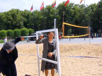 Президент Литвы поддержал решение Сейма, что площадь Лукишкес - не место для пляжа