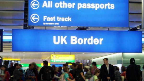 МВД Британии отказалось от алгоритма сортировки обращений за визами. Его называли расистским