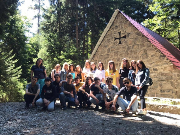 Юные соотечественники в Грузии отдохнули в летнем лагере