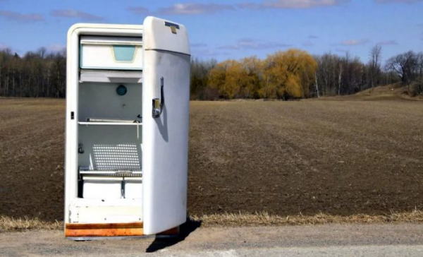 Куда сдать старый холодильник за деньги: избавление и выгода