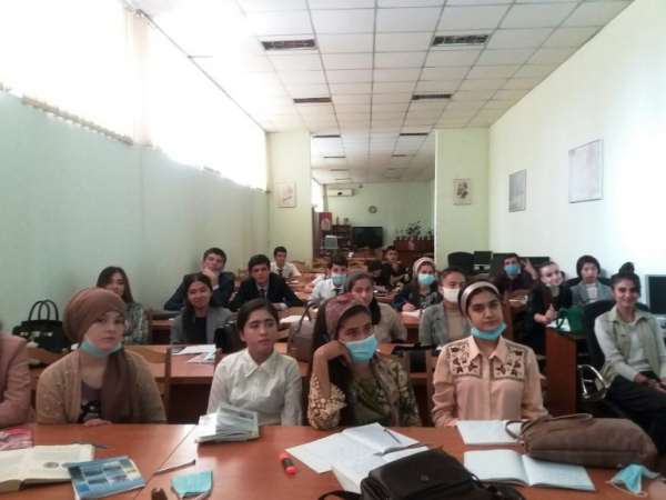 Русский центр в Душанбе выступил соорганизатором конференции переводчиков
