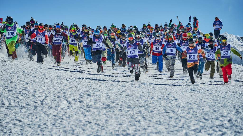 Что за соревнования Red Bull Homerun? Как прошли первые в России горнолыжные соревнования в формате Homerun?