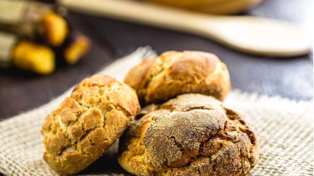 Какой хлеб наиболее и наименее калорийный, сколько калорий в разных видах хлеба?