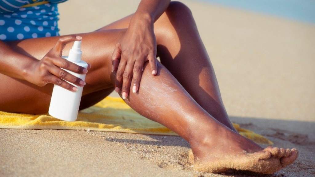 Обязательно ли пользоваться солнцезащитным кремом, как ухаживать за кожей летом?