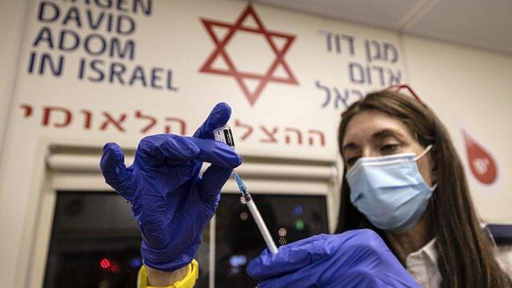 В бою с противниками вакцинации Израиль готов использовать антиковидный генетический сканер