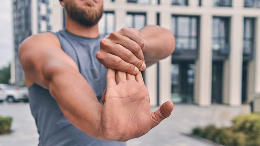 10 лучших упражнений для суставов кистей рук: гимнастика при боли в запястье, пальцах